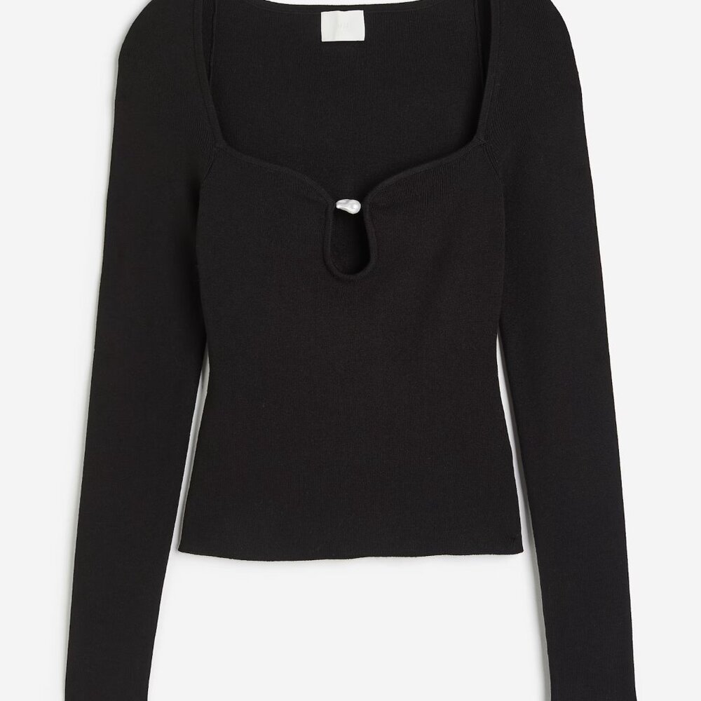 Bead-detail top